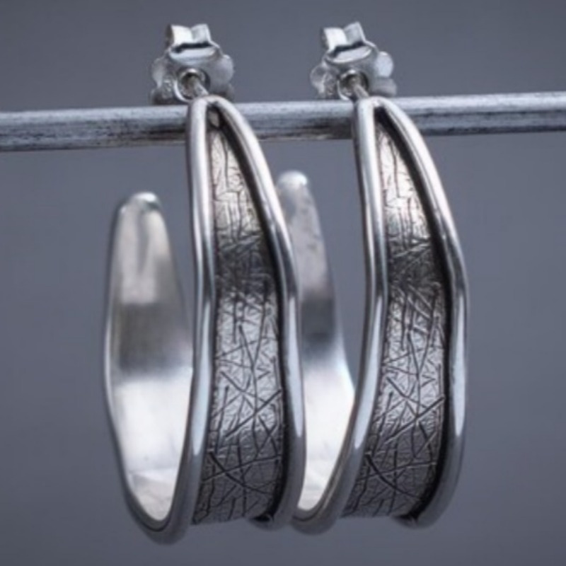 Women's Hand-Carved C-Shaped Earrings, Hip-Hop Style Accessories